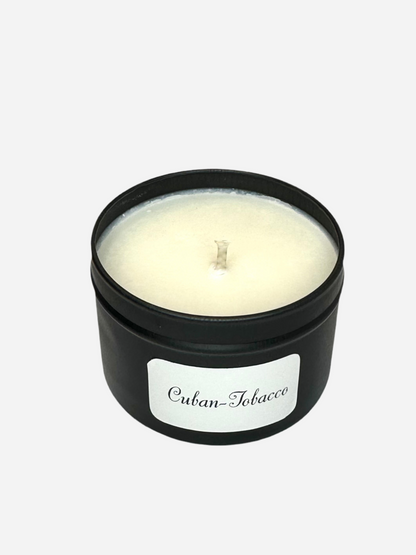 Cocobuzz Anti-Mug Geurkaars in zes heerlijke geuren, gemaakt van natuurlijke kokosolie en raapzaadolie, zonder paraffine, soja, palm, bijenwas of synthetische toevoegingen.